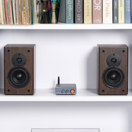 Amplificator stereo în clasa D, cu Bluetooth și 300 W pe canal [1]