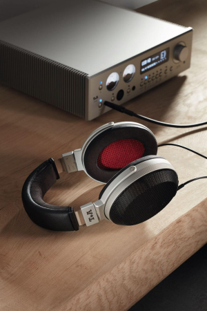 Casti High-End T+A Solitaire P [2]