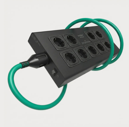 Alte accesorii - Filtru de retea Isotek Corvus V5 + Cablu Initium 1.5m