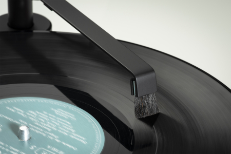 Perie de curatat viniluri ProJect Sweep It E [1]