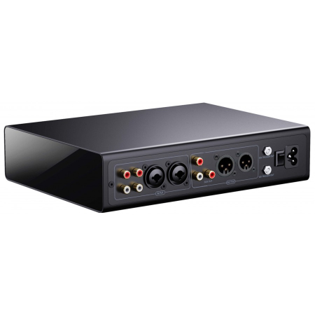 Preamplificator stereo balansat, cu trei intrări și trei ieșiri [1]