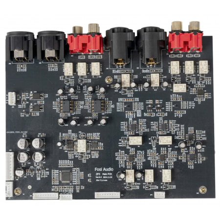 Preamplificator stereo balansat, cu trei intrări și trei ieșiri [3]