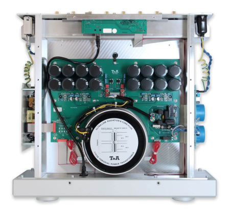 Preamplificator T+A P3100HV [4]