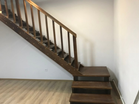 Scări din lemn masiv [2]