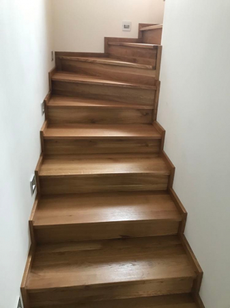 Scări din lemn masiv [3]