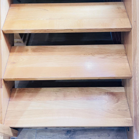 Scări din lemn masiv [1]