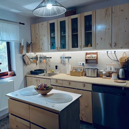 Home & Family - Mobilă de bucătărie - la comandă