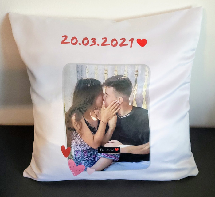 Perna personalizata cu fotografie si mesaj de dragoste, cadou pentru cuplu [6]