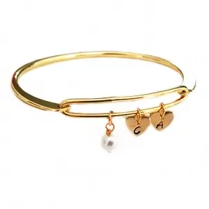 Bratara bangle placata cu aur, fixa, personalizata, cu 2 inimioare gravate cu o initiala si perla shell [1]