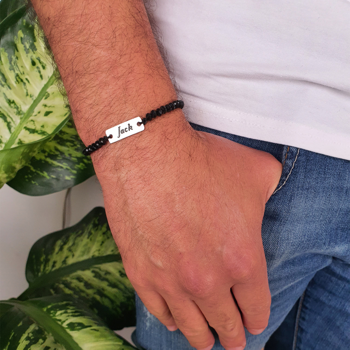 Bratara barbateasca personalizata cu nume, margele din cristal negre si snur ajustabil [3]