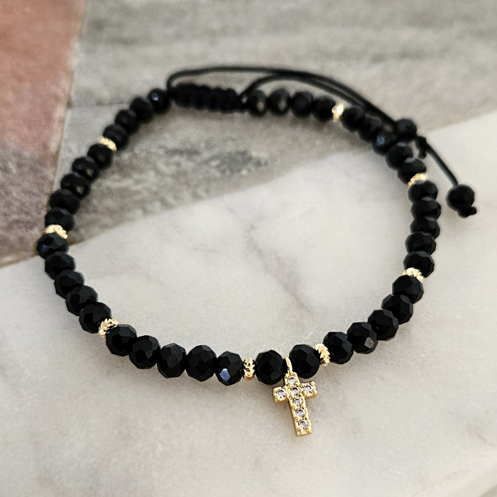 Bratara cruciulita cu cristale negre si margele texturate placate cu aur de 18K [6]