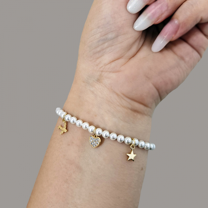 Brățară cu Perle Albe Shell Pearls și Charmuri Aurite 18K - Avion, Inimioară, Stelută, Cristale Cubic Zirconia [3]
