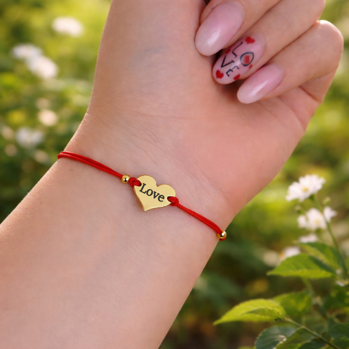 Bratara inima placata cu aur de 18 K gravata cu initiala si snur ajustabil [6]