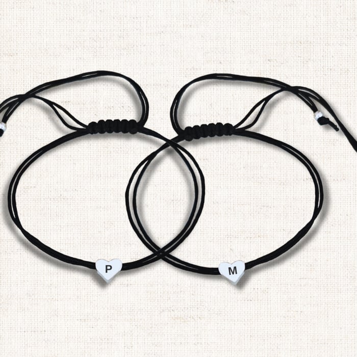 Bratara inimioara placata cu aur personalizata, gravata cu initiala, cu snur ajustabil macrame [4]
