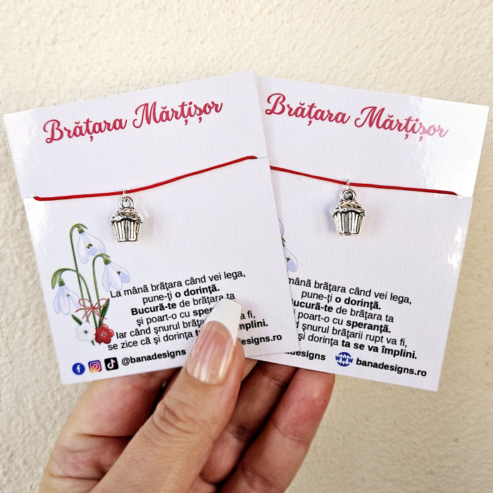 Bratara Martisor cu charm briosa si snur rosu ajustabil [5]