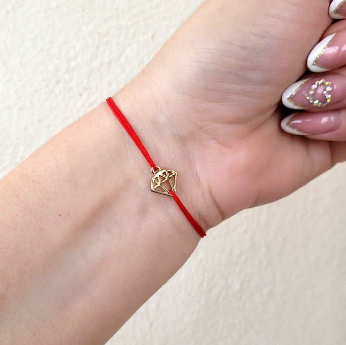 Bratara martisor cu charm diamant placat cu aur, cu snur ajustabil rosu [3]