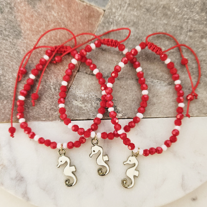 Bratara Martisor cu calut de mare emailat, cristale rosii si albe [3]