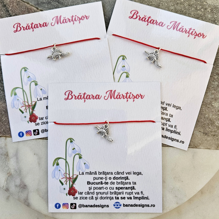 Bratara Martisor cu charm dinozaur si snur rosu ajustabil [2]