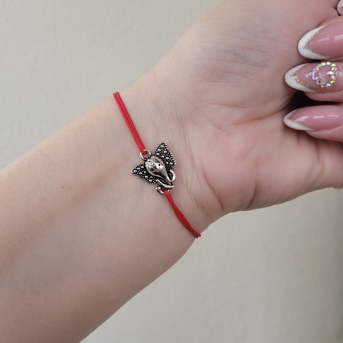 Bratara Martisor cu elefant cu trompa in sus si snur ajustabil rosu [3]