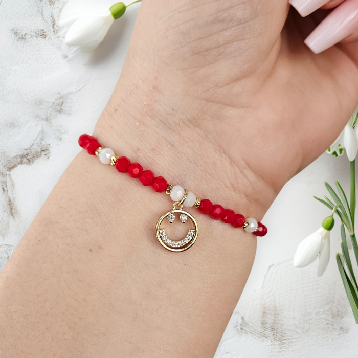 Bratara martisor cu emoticon smiley, cristale rosii si margele texturate placate cu aur de 18K [2]