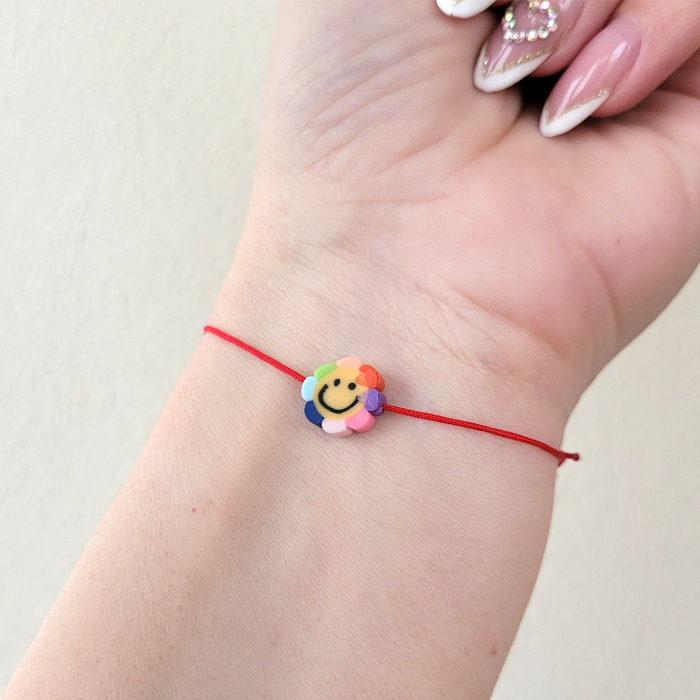 Bratara Martisor cu floare emoticon colorat si snur ajustabil [2]