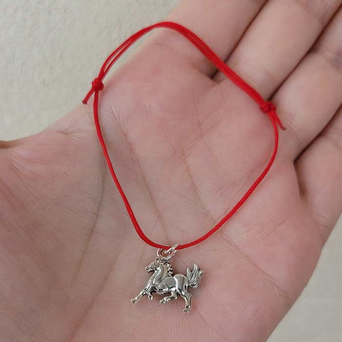 Bratara Martisor cu cal, calut si snur ajustabil [5]