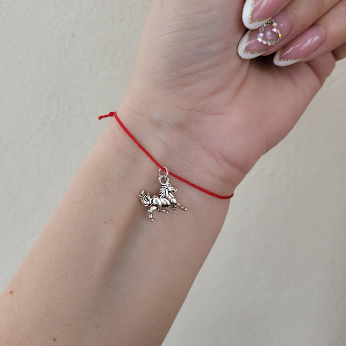 Bratara Martisor cu cal, calut si snur ajustabil [4]