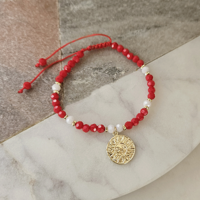 Bratara martisor cu soare, cristale rosii si margele texturate placate cu aur de 18K [5]