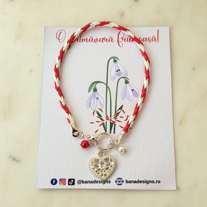 Bratara martisor cu snur impletit alb si rosu, charm inimioara si perlute [4]