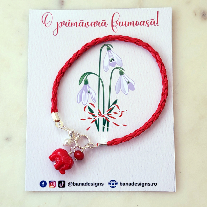 Bratara martisor cu snur impletit rosu, charm elefant rosu si perlute [5]