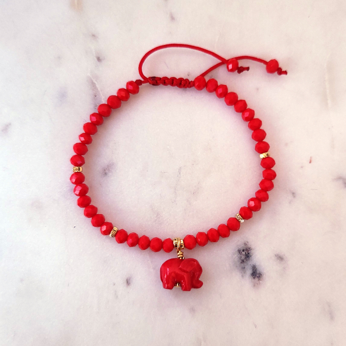 Bratara Martisor elefant coral, cristale rosii si margele texturate placate cu aur de 18K [2]