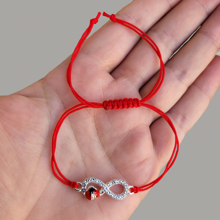 Bratara Martisor infinit argintiu cu buburuza si cristale, cu snur ajustabil [8]