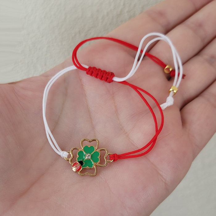 Bratara Martisor cu trifoi si buburuza cu snur ajustabil [2]