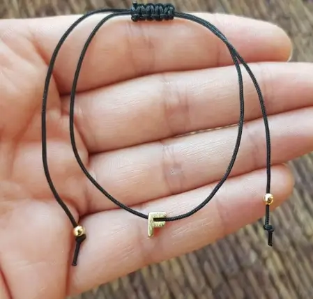 Bratara personalizata cu initiala placata cu aur, snur special ajustabil [10]