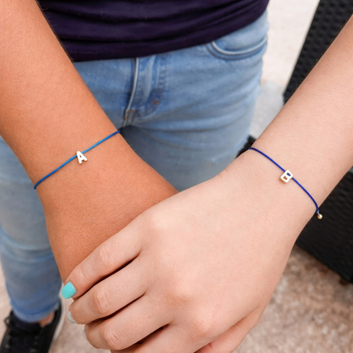 Bratara personalizata cu initiala placata cu aur, snur special ajustabil [5]