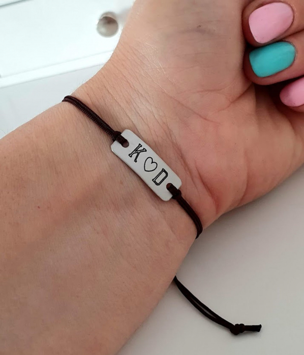 Bratara personalizata cu initiale si inimioara, cu snur ajustabil [3]