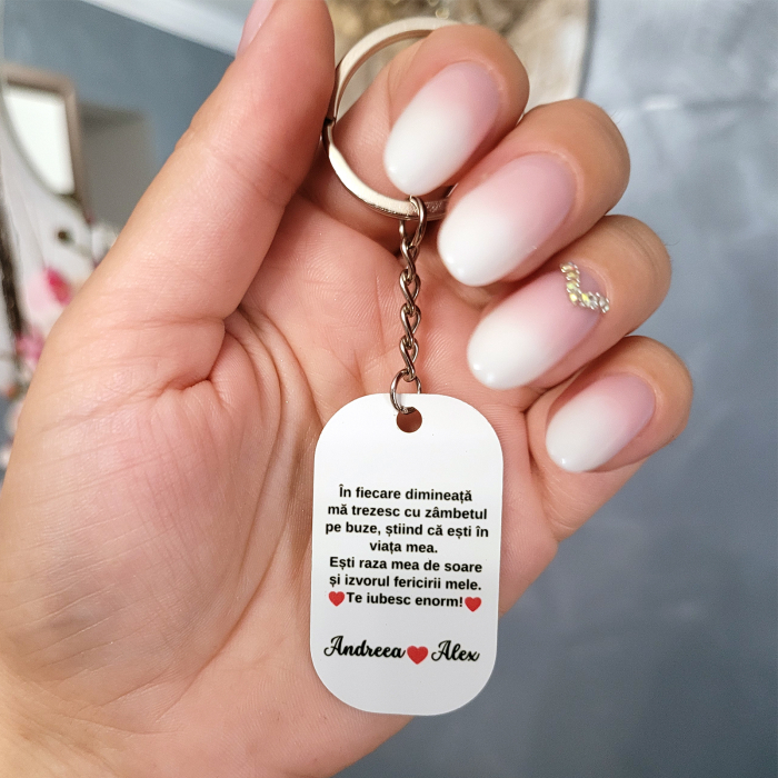 Breloc personalizat cu fotografie si mesaj de dragoste, cadou pentru cuplu [3]