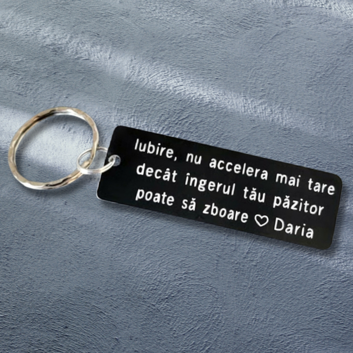 Breloc personalizat cu mesajul Iubire nu accelera mai tare decat ingerul tau poate sa zboare, cadou pentru cuplu [3]
