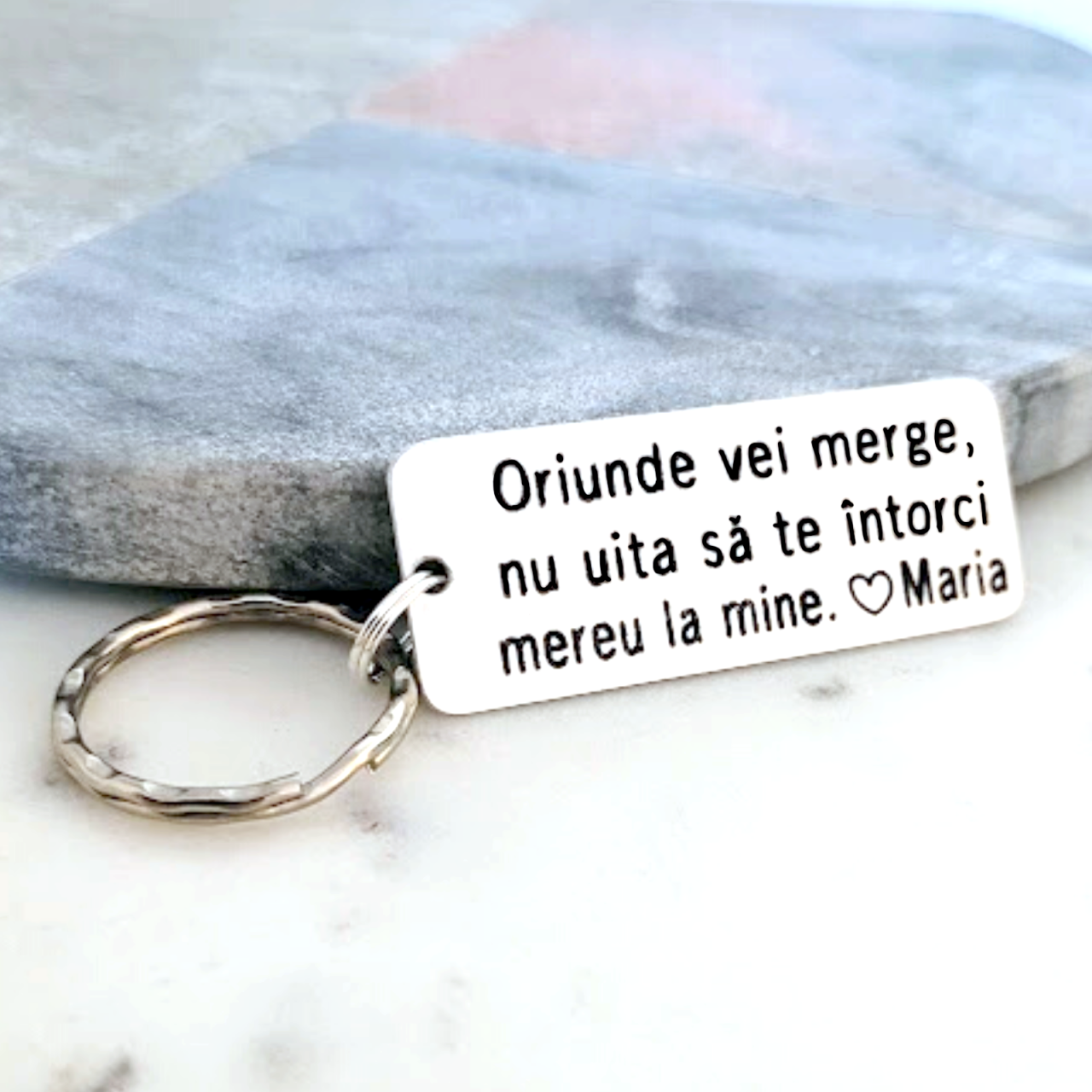 Breloc personalizat cu mesajul Oriunde vei merge, gravat pe dreptunghi din aluminiu [3]