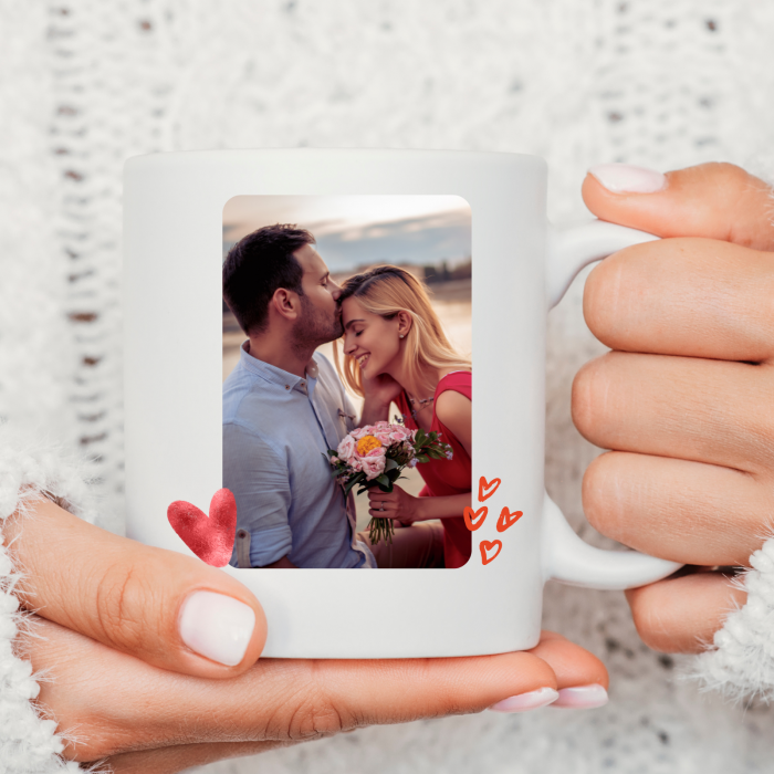 Cana personalizata pentru cuplu, cu fotografie, nume si multe inimioare [2]