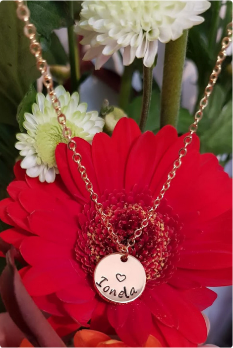 Colier placat cu aur cu banut personalizat cu nume [5]