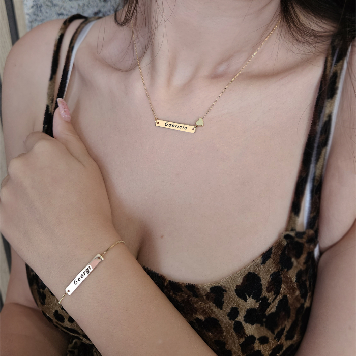 Colier placat cu aur cu pandant dreptunghiular personalizat prin gravură cu nume și charm inimioară, cu lănțișor fin - Cadoul perfect pentru cei dragi [6]