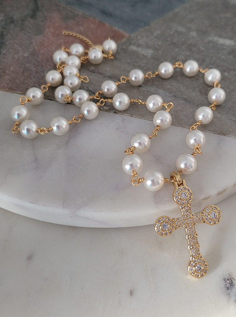 Colier placat cu aur, cu perle naturale shell si cruce placata cu aur, cu cristale cubic zirconia [4]