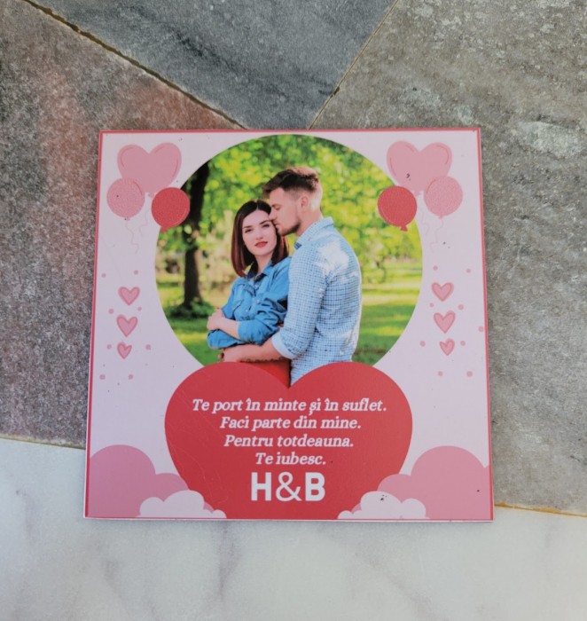 Magnet personalizat cu 1 fotografie si inimioara, cu mesaj de dragoste pentru cuplu. [8]
