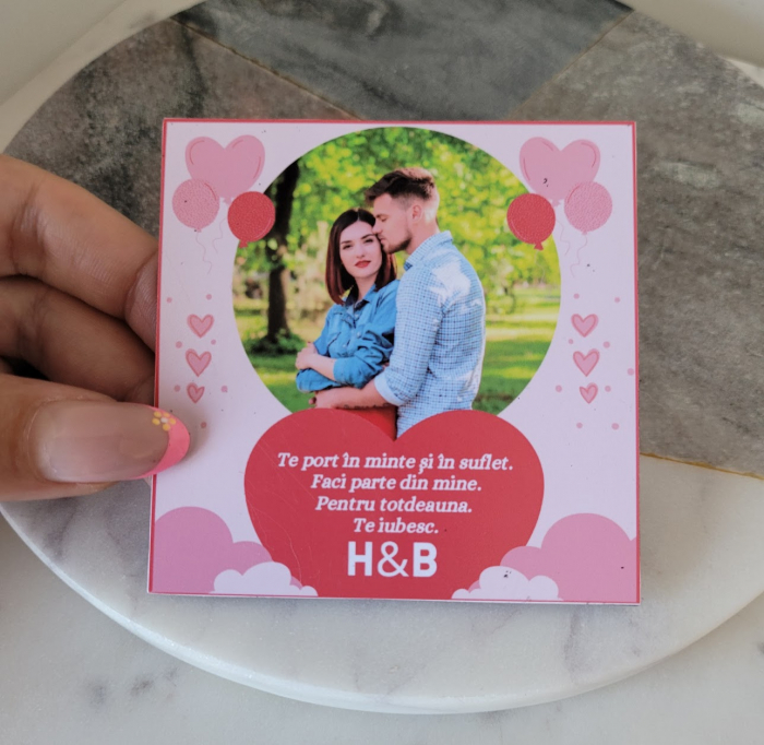 Magnet personalizat cu 1 fotografie si inimioara, cu mesaj de dragoste pentru cuplu. [2]