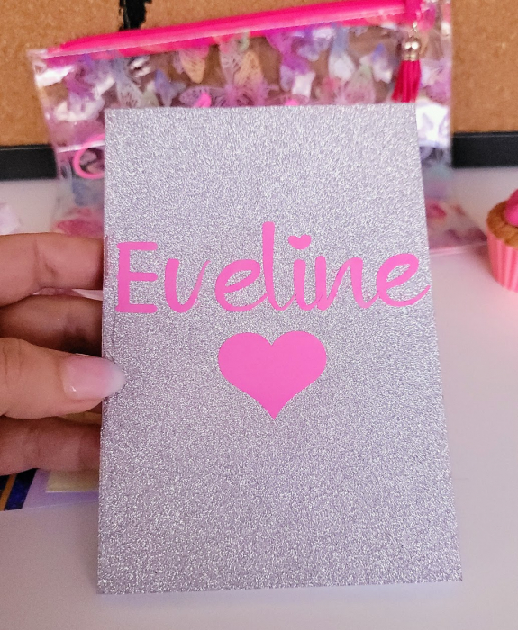 Set cadou personalizat pentru fete cu portfard, carnetel, felicitare la multi ani [6]