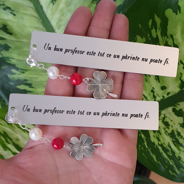 Semn de carte Martisor cu mesaj personalizat, cu coral rosu, perla de cultura si charm trifoi, potrivti pentru invatatori sau profesori [3]