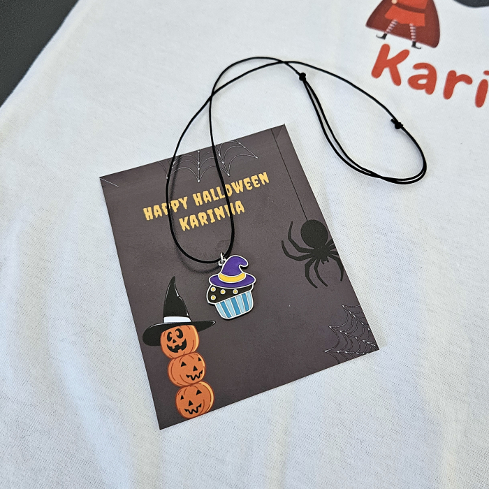 Set cadou Halloween personalizat pentru fetite, cu tricou, colier, semne de carte, sacosa si cutie cadou [6]
