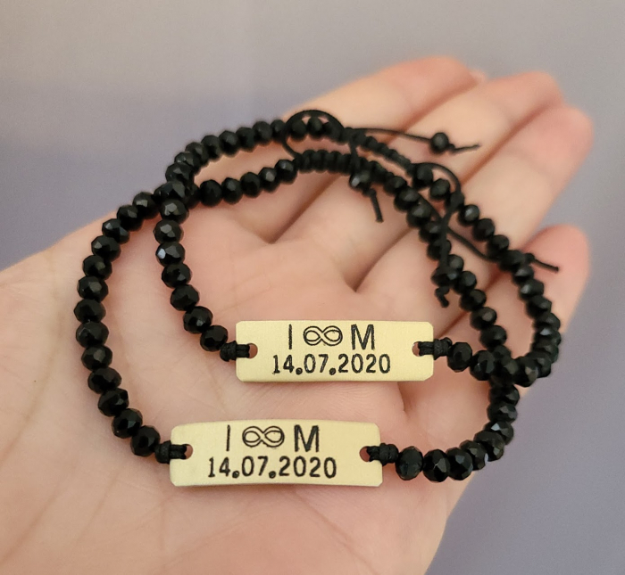 Bratara personalizata pentru cuplu, cu initiale, semnul infinitului, data relatiei si margele din cristal [5]