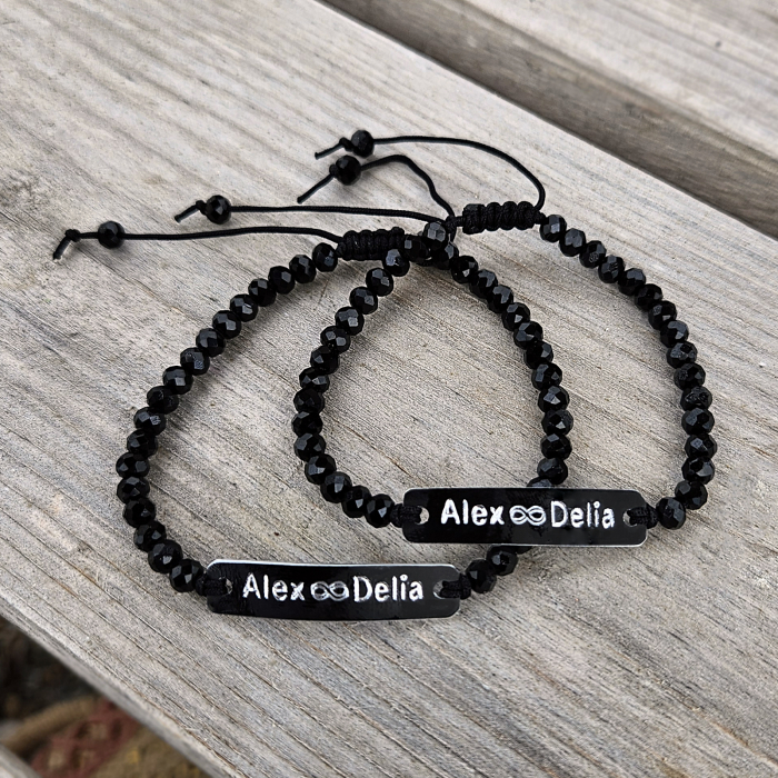 Set de 2 bratari negre personalizate pentru cuplu, cu nume si data, cu cristale negre [4]
